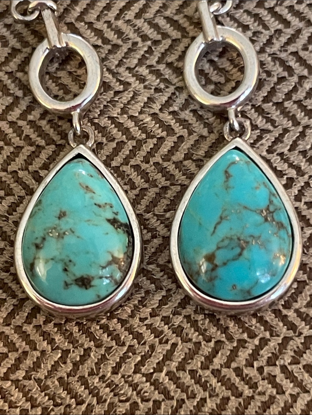 Heng Ngai Sterling Silver Turquoise Earrings - Picture 9 of 10